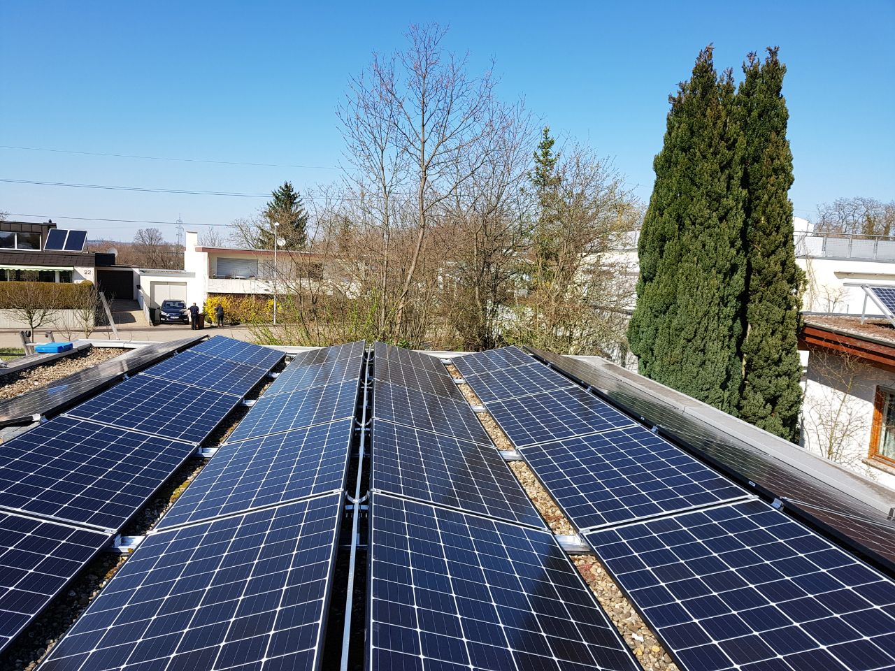 Read more about the article Photovoltaikanlage 4,6 kWp mit LG RESU 10H Speicher